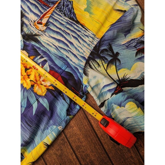 Vintage Royal Hawaiian Creations Mens Short Sleeve Hawaiian Shirt Size M USA - Picture 3 of 15